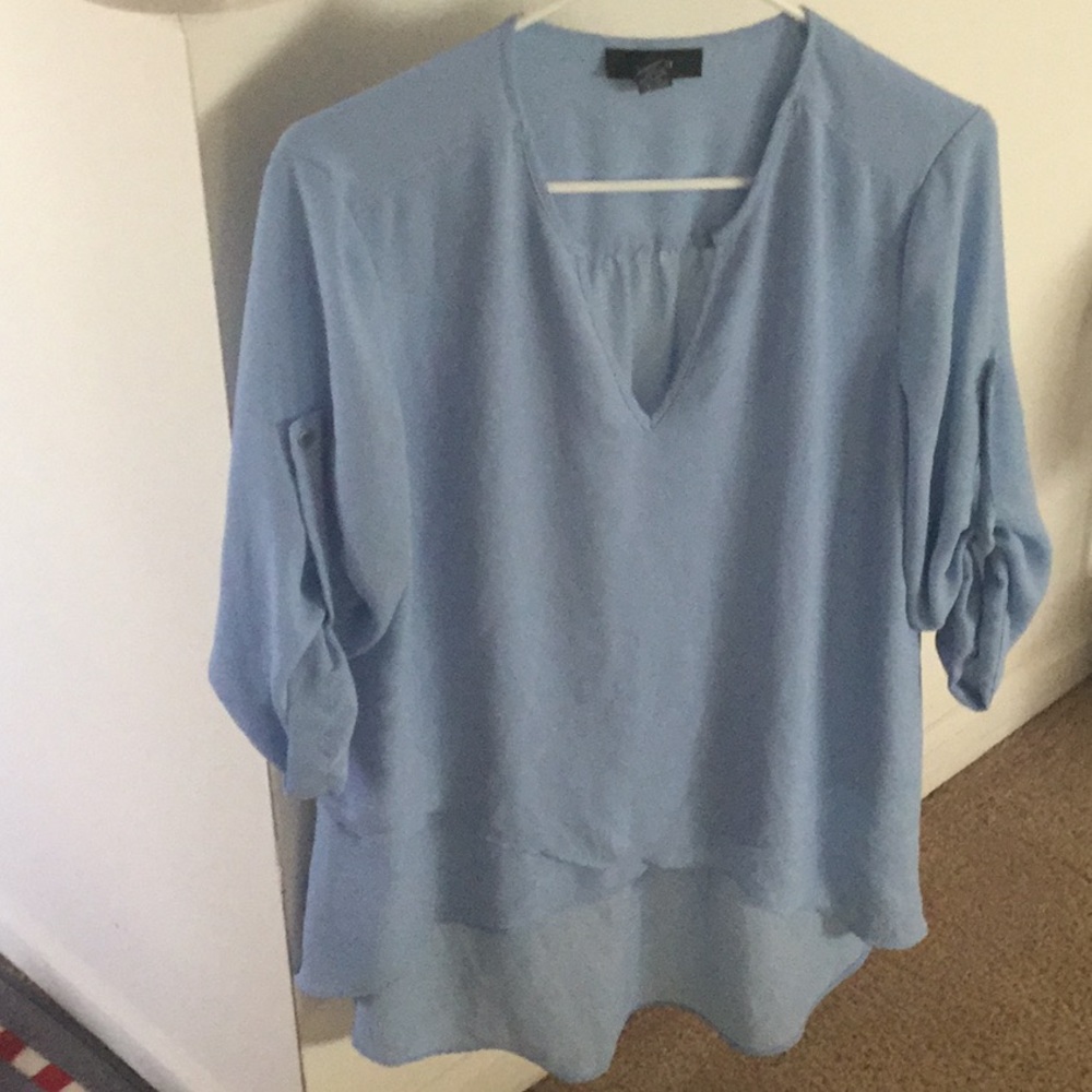 Women’s high low 3/4 sleeve blouse